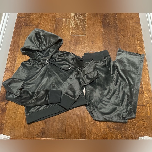 aerie Pants - Aerie Real Good Velour Hooded Zip Up and Pant Set in Charcoal
